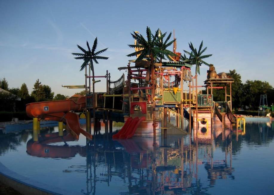 Green Sky House Mostec المظهر الخارجي الصورة
